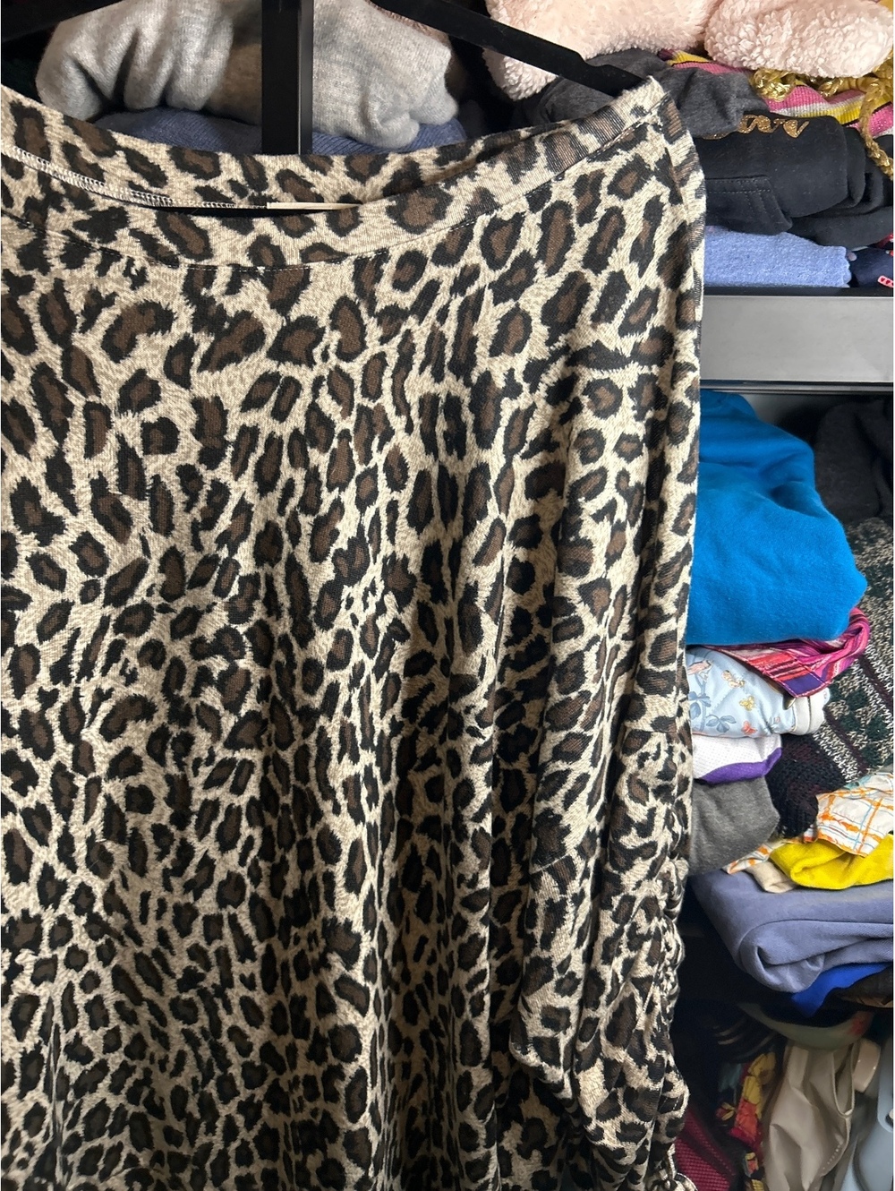 Easel 2XL Leopard Print Long Sleeve sweater /Blouse